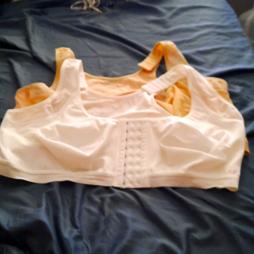 2 Unbranded Front Closure Unpadded Bralette Posture Bras 4X